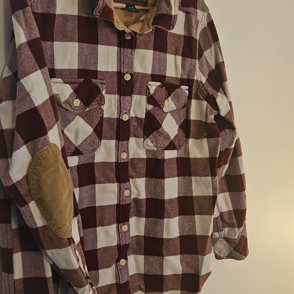 Roots Men's Maroon & White Plaid Button-Down Shirt - Picture 3 of 8